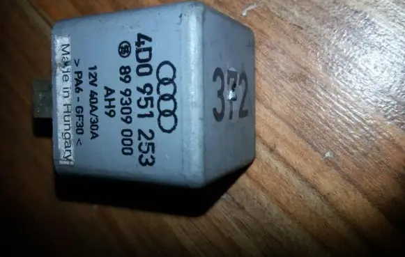 Audi A4 S4 B5 8D Other relay 4D0951253 899309000