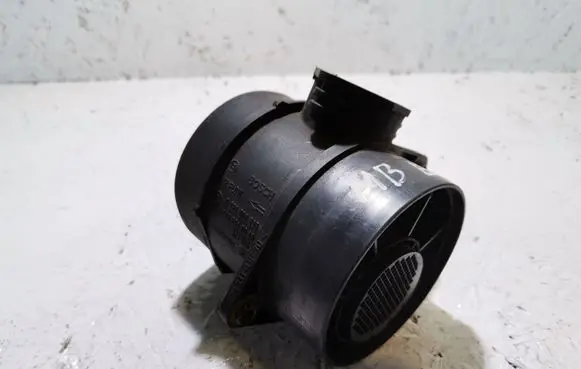 Mercedes-Benz E W211 Mass air flow meter A0041533228 0281002535