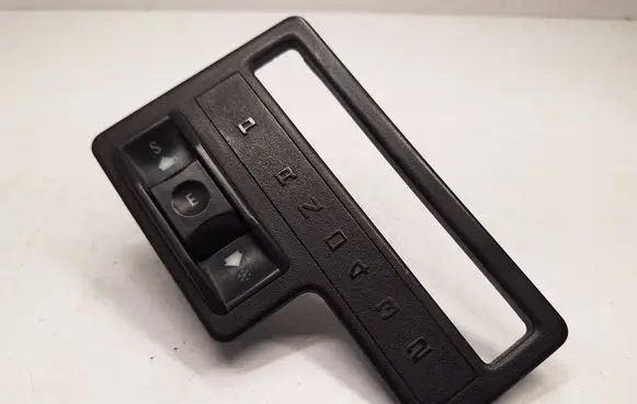 BMW 5 E34 Gear shifter surround trim plastic 51161938603 61318350352