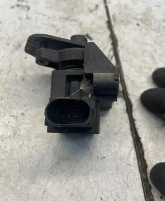 Mercedes-Benz E W210 Throttle position sensor A012542