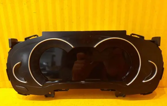 BMW 5 G30 G31 Speedometer (instrument cluster) 9392558