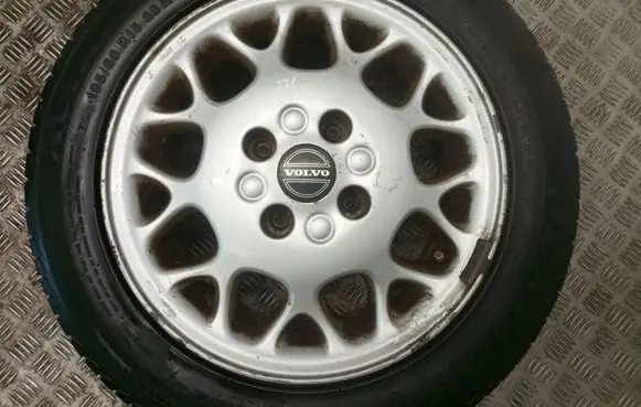 Volvo S40, V40 R15 alloy rim 66JX15X44 ET44 77450K2