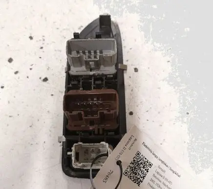 Renault Laguna II Electric window control switch 26515