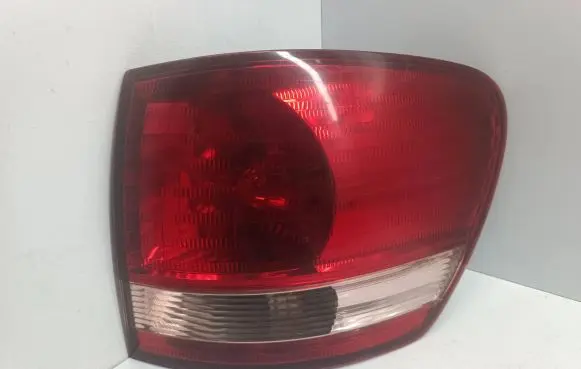Toyota Avensis Verso Rear/tail lights 4435
