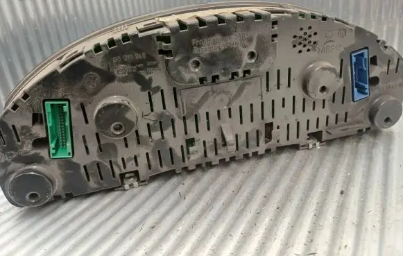 Volkswagen Transporter - Caravelle T5 Speedometer (instrument cluster) 7H0920851R 17030835071 VWZ7Z0H6427329