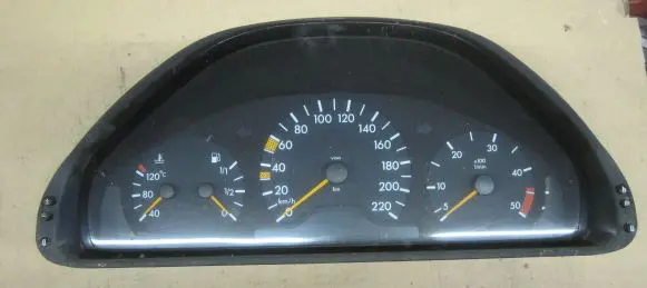 Mercedes-Benz E W210 Speedometer (instrument cluster) 2105401248
