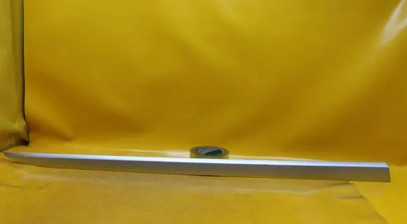 Opel Astra H Front door trim (molding) 24461108 498166255