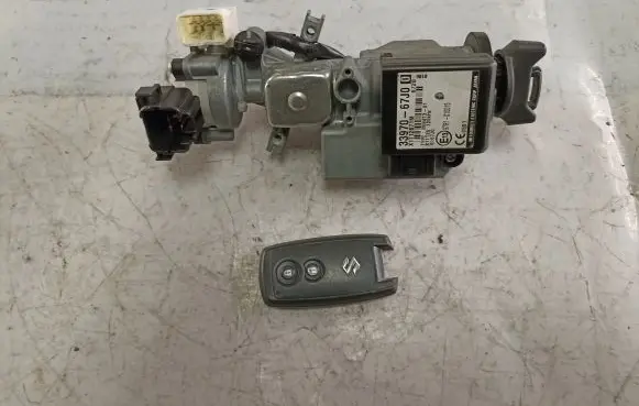 Suzuki Grand Vitara II Ignition lock 3397067J00 X1T12671M