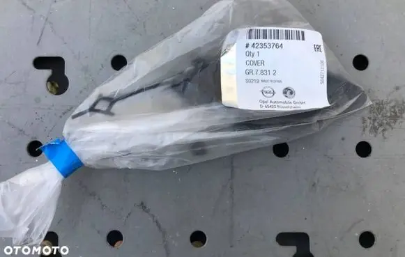 Opel Mokka X Rear bumper row hook cap/cover 42353764 GR78312