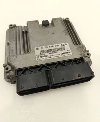 Opel Insignia A Engine control unit/module 55576906 55575349 0281017105