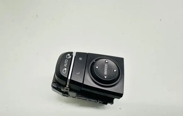 KIA Optima Wing mirror switch 299161139 0050212