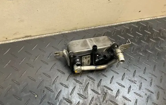 BMW 6 F12 F13 Gearbox / Transmission oil cooler 7601951 H153511 2014H153511