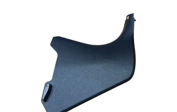 Foot area side trim