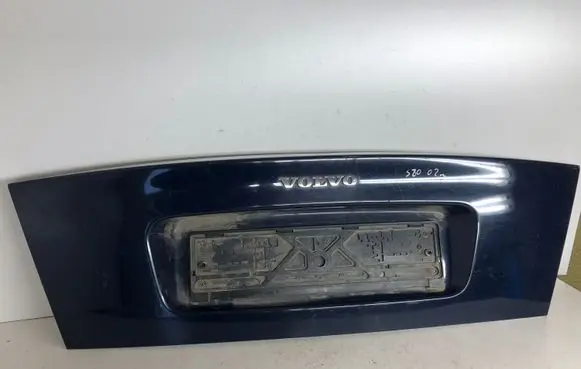 Volvo S80 Trunk door license plate light bar 