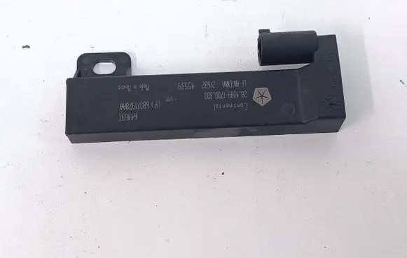 Dodge Challenger Keyless (KESSY) go control unit/module 68071978AA