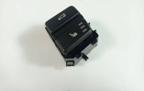 BMW 5 E60 E61 Seat heating switch 9159068 502303