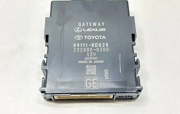 Toyota Land Cruiser (J150) Gateway control module 891110D020
