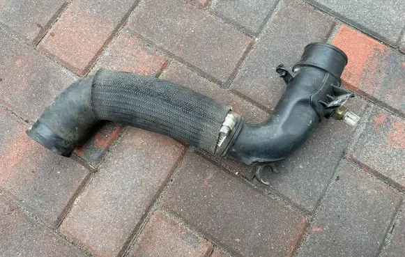Lexus IS 220D-250-350 Intercooler hose/pipe 1730926010