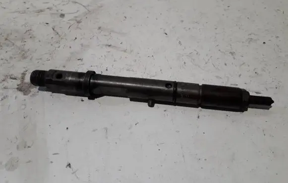 Audi A6 S6 C5 4B Fuel injector 059130201D