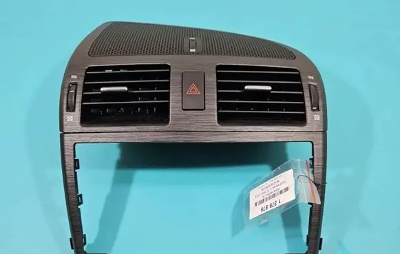 Toyota Avensis T270 Dash center air vent grill 55670-05090 IMPRK1376876