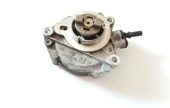 Peugeot 208 Vacuum pump 9812133880