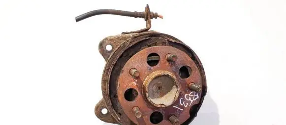 Toyota Avensis Verso Rear wheel hub