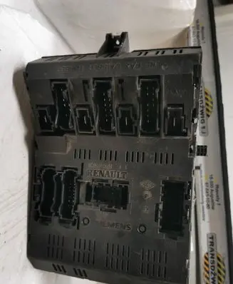 Renault Megane I Fuse module 7703297183G S103600300J 96092