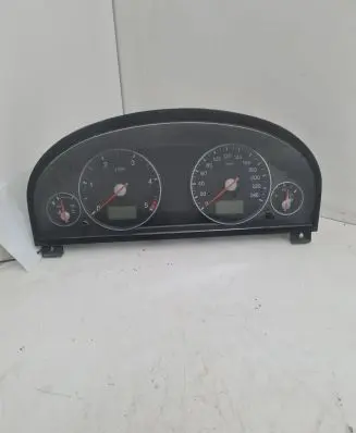 Ford Mondeo Mk III Speedometer (instrument cluster) 3S7F10841