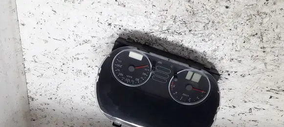 Ford Fiesta Speedometer (instrument cluster) EJA008MYH28