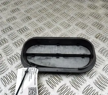 Audi A4 Allroad B9 Quarter panel pressure vent 6R0819465A