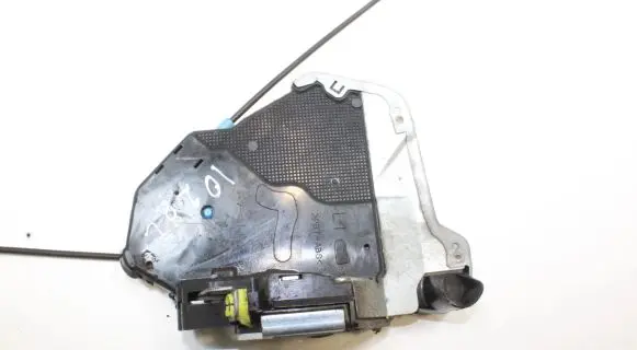 Lexus CT 200H Coupe door lock (next to the handle) A046693