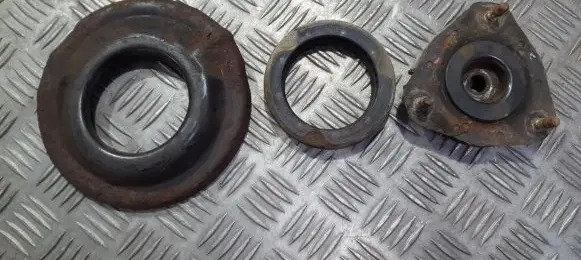 Ford Focus Coil spring mount 98ag3k155af