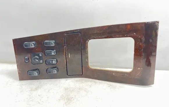 Mercedes-Benz ML W163 Gear shifter surround trim plastic A1636809136