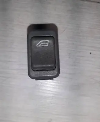 Volvo S40, V40 Electric window control switch 812660