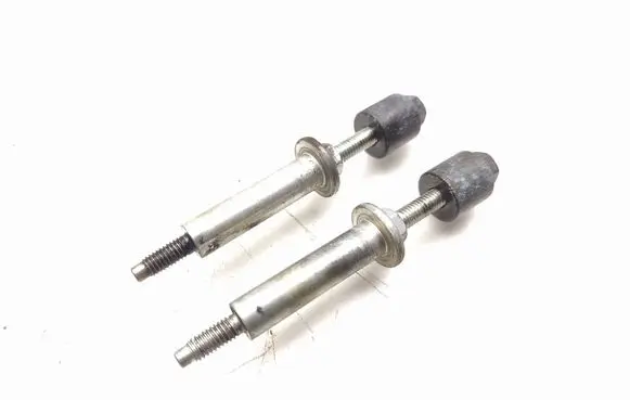 Mazda 6 Fuel Injector clamp holder 