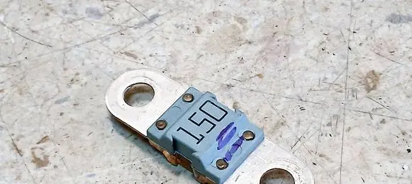 Volkswagen Touareg I Fuse 