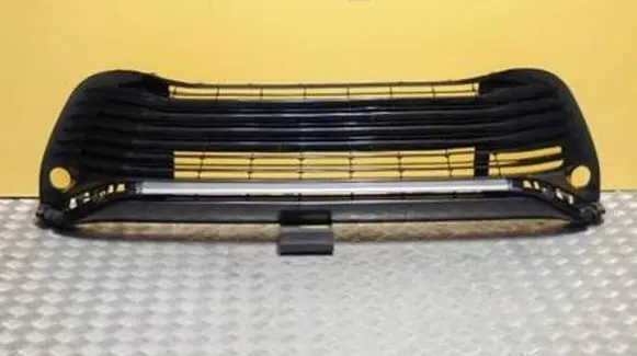 Toyota Highlander XU70 Front bumper lower grill 53113-0E030
