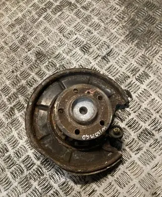 Mercedes-Benz A W169 Rear wheel hub 1699810027 A1699810027