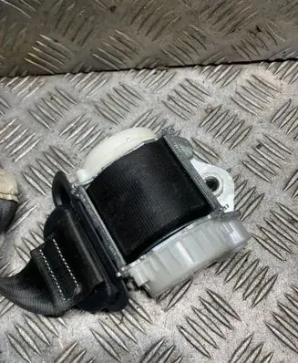 Volkswagen Jetta VI Rear seatbelt 5C6857805D