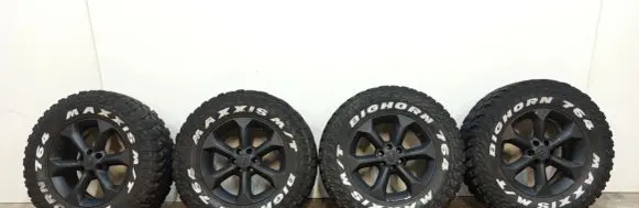 Nissan Navara D40 R17 alloy rim WA374X00B WA374X07B