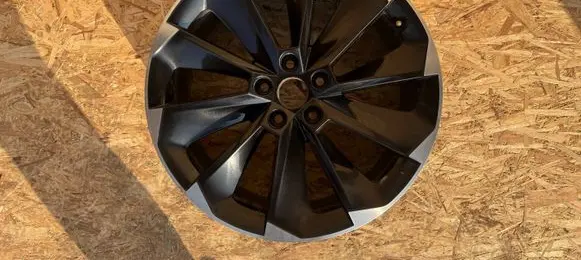 Skoda Superb B9 R19 alloy rim 3V0601025T K899809