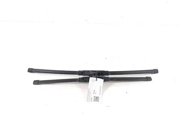 Volvo XC40 Front wiper blade arm 31662390