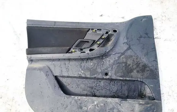 Skoda Praktik (5J8) Front door card panel trim 5j7867011