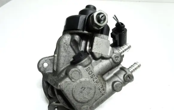 Audi A5 8T 8F Fuel injection high pressure pump 0445010507 03L130755 05031209