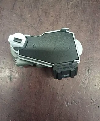 Mercedes-Benz C W203 Steering wheel lock A2034621130