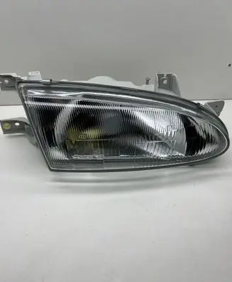 Hyundai Accent Headlight/headlamp 2019081418 2211108R