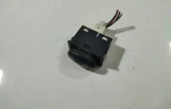 Rover 75 Central locking switch button YUF101380