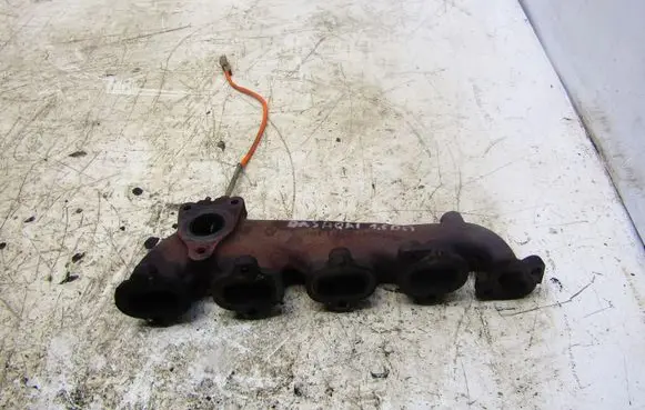 Mazda CX-5 Exhaust manifold 140045202R