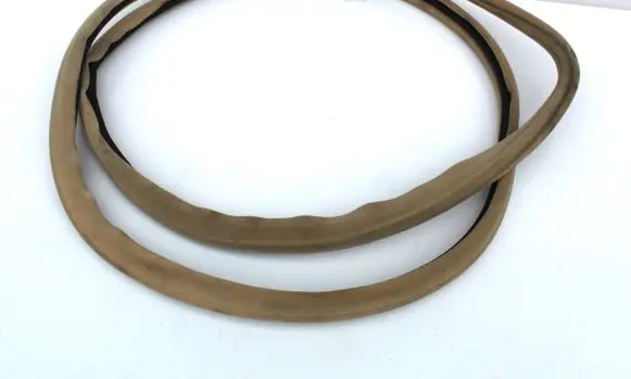 BMW 7 E38 Rubber seal sliding door (on door) 