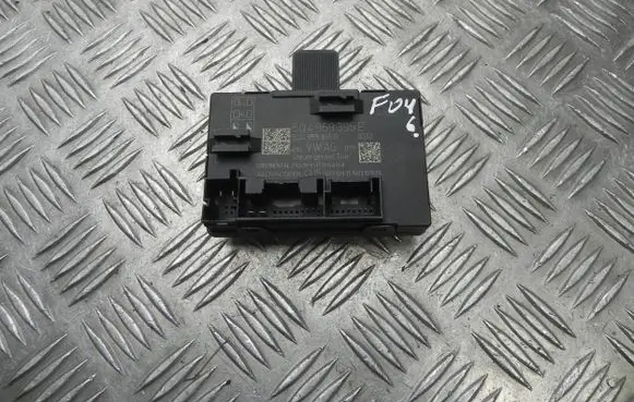 Skoda Superb B8 (3V) Door control unit/module 5Q4959395E
